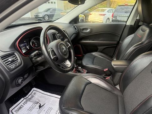 Used 2019 Jeep Compass Trailhawk AWD/4WD image 8