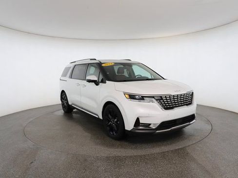 Used 2024 Kia Carnival SX image 27