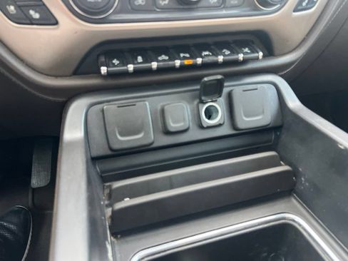 Used 2018 GMC Sierra 1500 Denali w/ Denali Ultimate Package AWD/4WD image 14