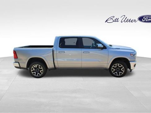 Used 2025 RAM 1500 Laramie AWD/4WD image 4