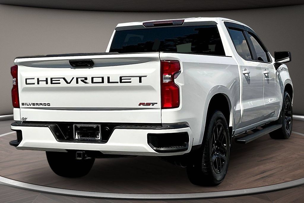 Used 2024 Chevrolet Silverado 1500 RST RWD image 6