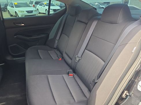 Used 2022 Nissan Altima 2.5 SV w/ SV Premium Package image 13