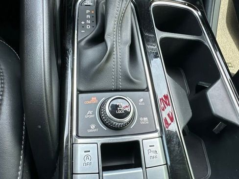 Used 2022 Kia Telluride LX AWD/4WD image 10