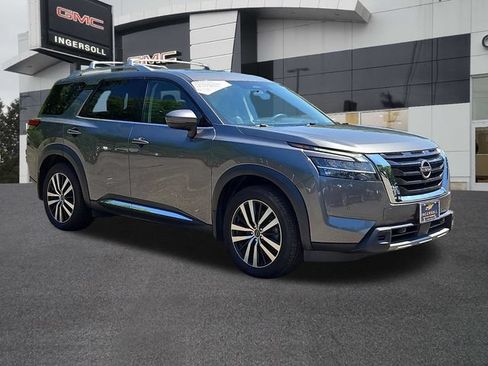 Used 2023 Nissan Pathfinder Platinum AWD/4WD image 34