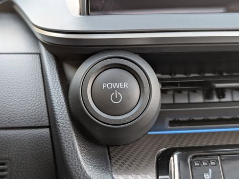 Used 2024 Toyota Prius XLE image 33