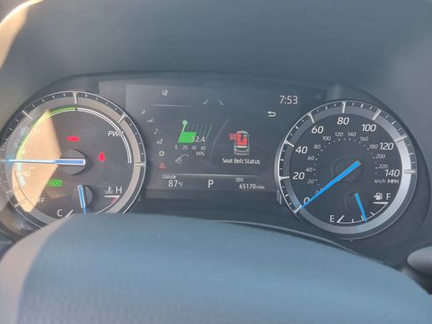 Used 2021 Toyota Highlander Limited FWD image 17