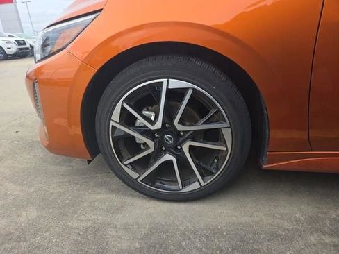 Used 2025 Nissan Sentra SR image 34