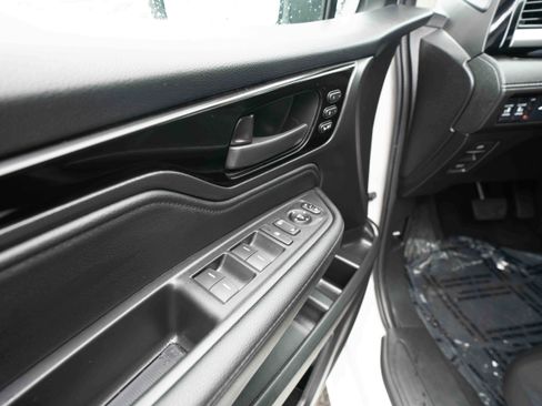Certified 2025 Honda Odyssey Touring image 7