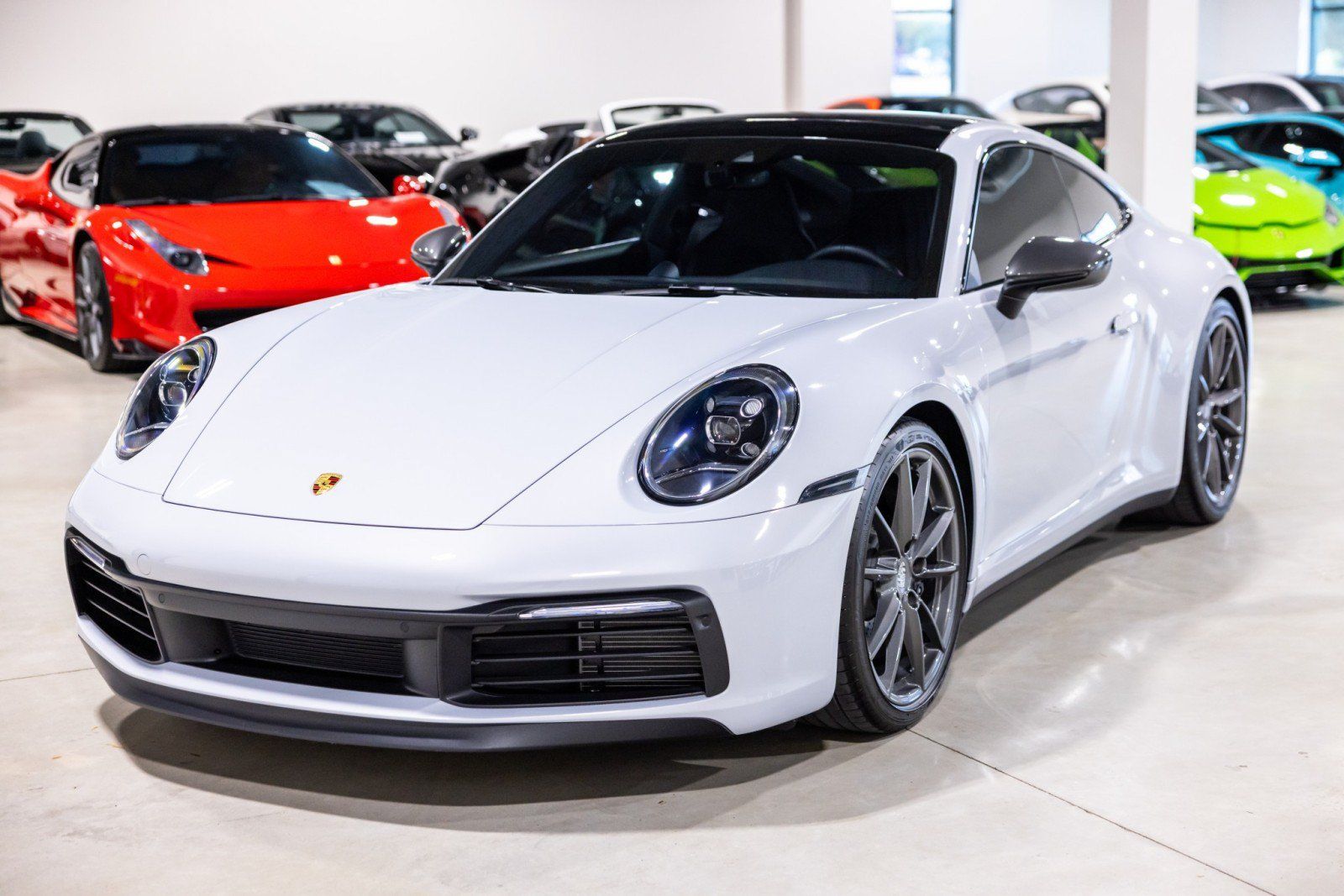 Used 2024 Porsche 911 Carrera T RWD image 12