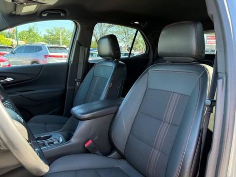 Used 2023 Chevrolet Equinox RS FWD image 14