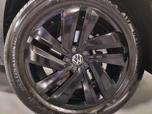 Certified 2023 Volkswagen Atlas Cross Sport SE w/ Black Wheel Package AWD/4WD image 7