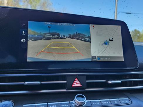 Used 2023 Hyundai Elantra SEL w/ Convenience Package image 21