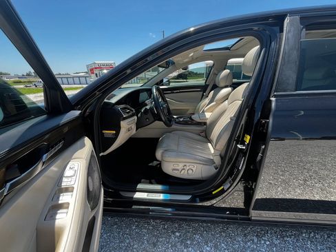 Used 2018 Genesis G90 5.0 Ultimate AWD/4WD image 9