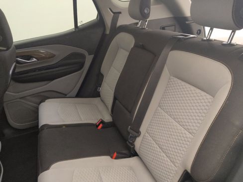 Used 2020 GMC Terrain SLE FWD image 18