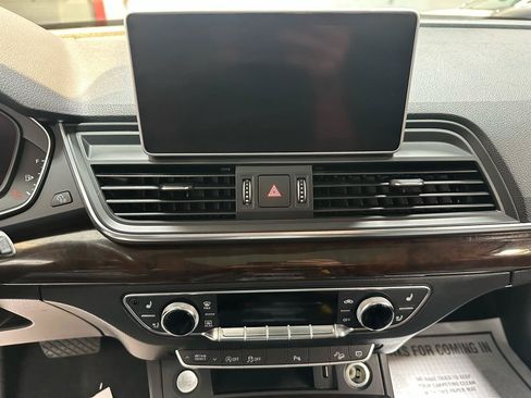 Used 2018 Audi Q5 2.0T Premium Plus w/ Premium Plus Package AWD/4WD image 18