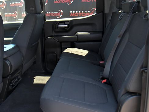 Used 2022 Chevrolet Silverado 1500 LT RWD image 34