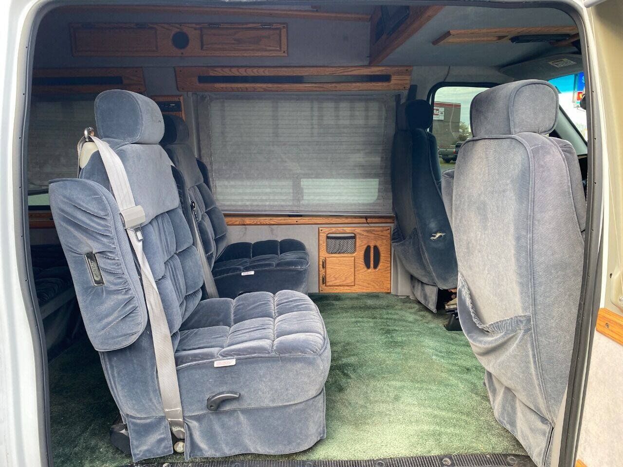 Used 1997 Ford E-150 and Econoline 150 RWD image 30