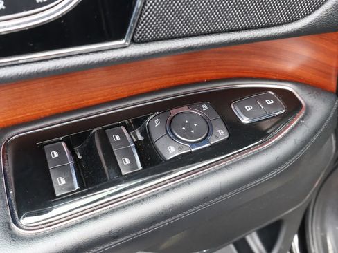 Used 2019 Lincoln Navigator Reserve AWD/4WD image 14