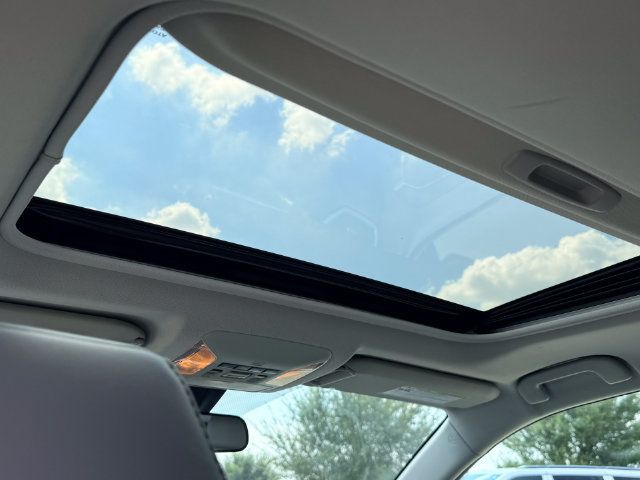 Used 2019 Toyota RAV4 XLE Premium FWD image 19