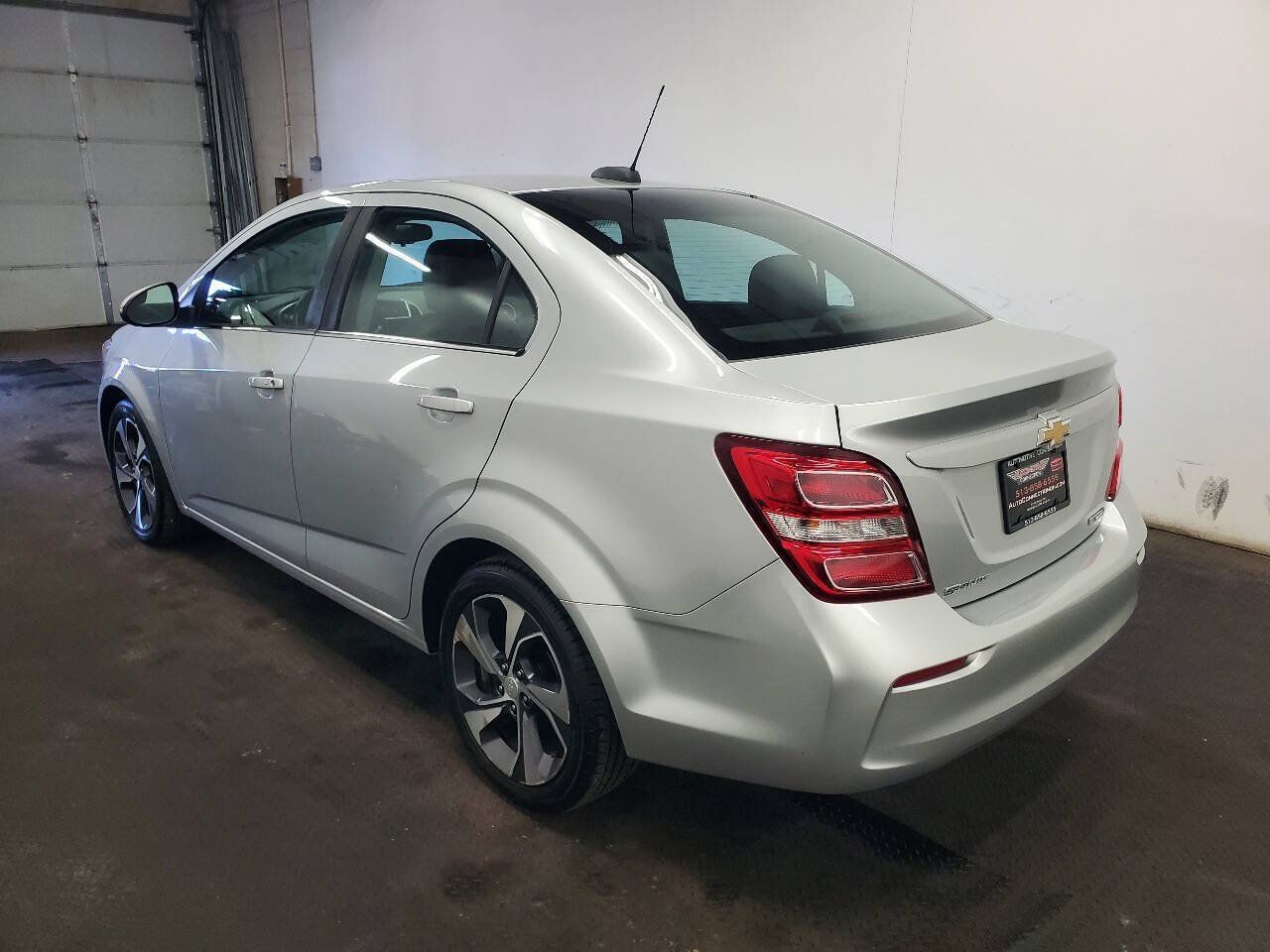 Used 2020 Chevrolet Sonic Premier FWD image 5