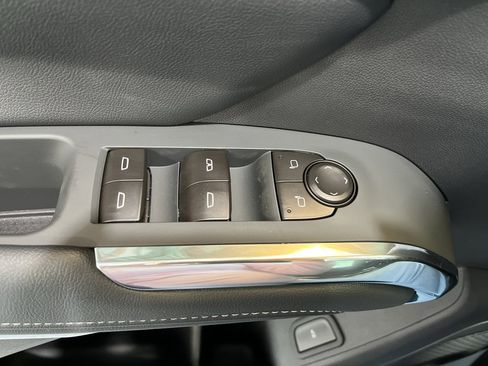 New 2026 Chevrolet Traverse LT w/ LPO, Floor Liner Package FWD image 32