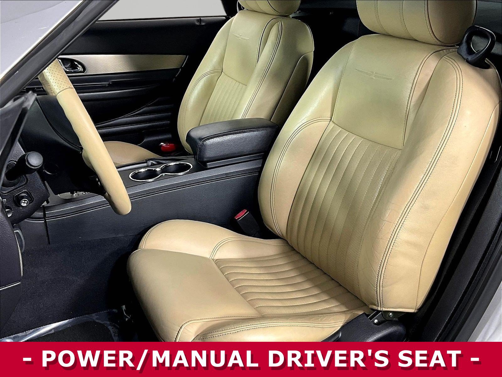 Used 2004 Ford Thunderbird RWD image 16