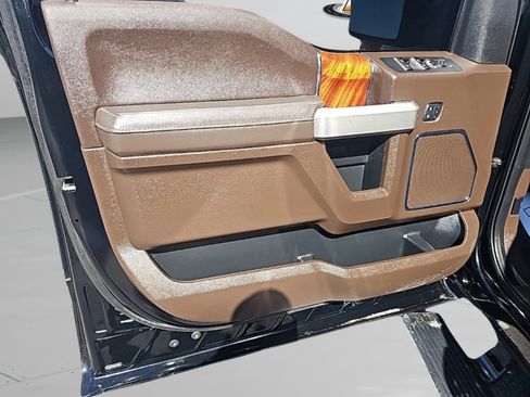 Used 2018 Ford F150 King Ranch w/ Equipment Group 601A Luxury image 19