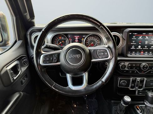 Used 2021 Jeep Wrangler Unlimited Sahara image 12
