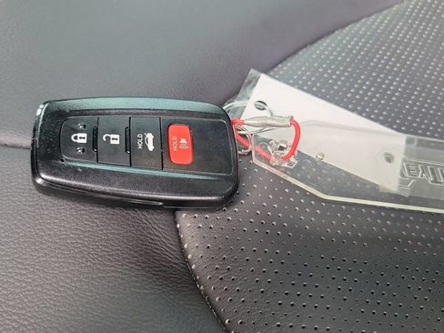 Certified 2022 Toyota Camry XSE FWD image 29