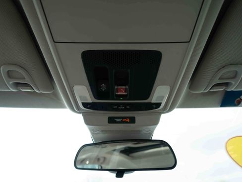 Used 2023 Honda Accord EX image 18