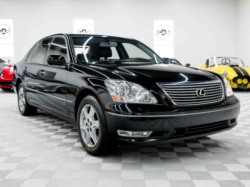 Used 2004 Lexus LS 430 RWD image 5