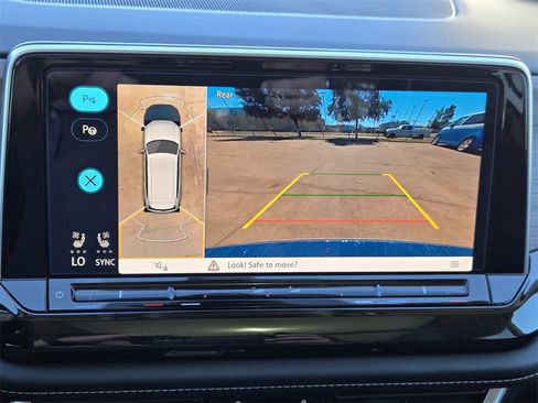 New 2026 Volkswagen Atlas SEL Premium R-Line image 15