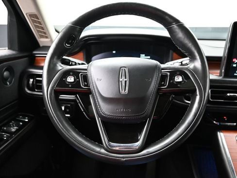 Used 2022 Lincoln Aviator Reserve w/ Equipment Group 201A AWD/4WD image 27