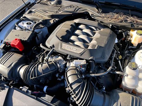 Used 2025 Ford Mustang GT RWD image 33