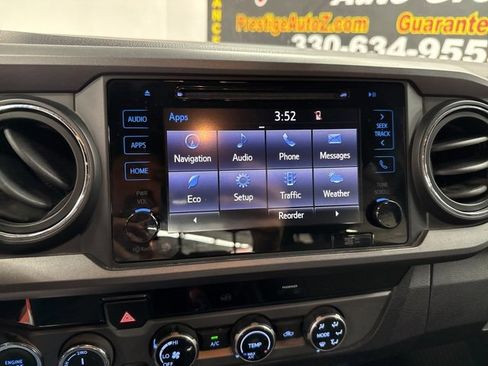 Used 2017 Toyota Tacoma TRD Off-Road image 28