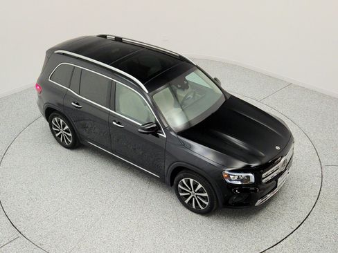 Used 2023 Mercedes-Benz GLB 250 image 25
