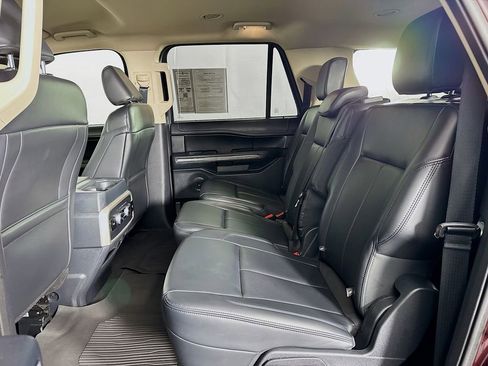 Used 2024 Ford Expedition Max XLT image 27