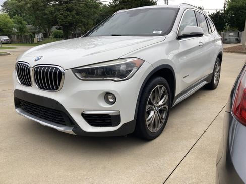 Used 2016 BMW X1 xDrive28i AWD/4WD image 1