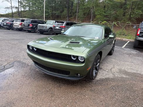 Used 2023 Dodge Challenger SXT w/ Blacktop Package RWD image 3