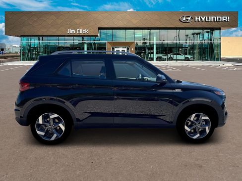 New 2026 Hyundai Venue SEL FWD image 9