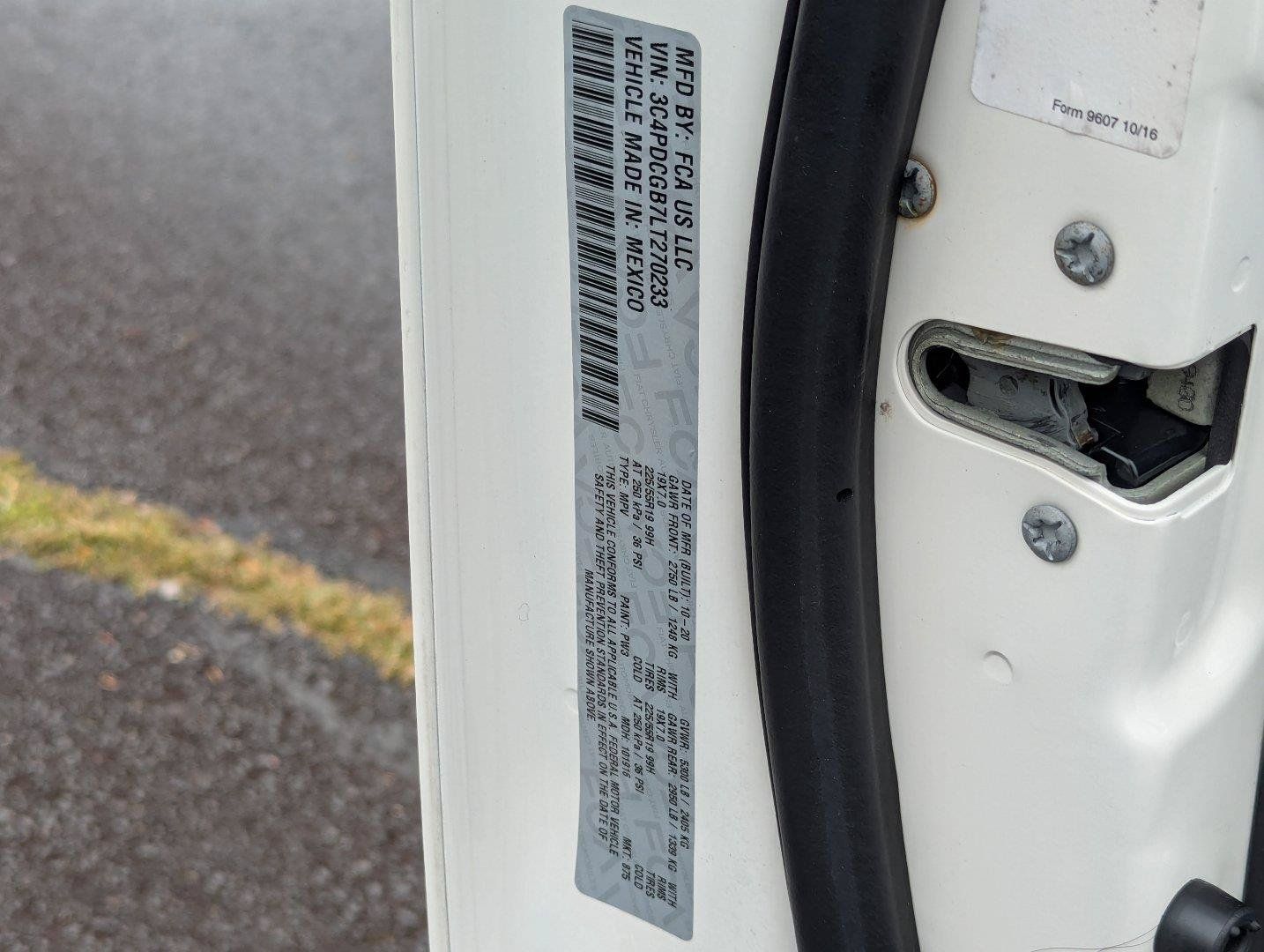 Used 2020 Dodge Journey Crossroad FWD image 41