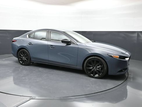 Used 2025 MAZDA MAZDA3 s AWD/4WD image 1