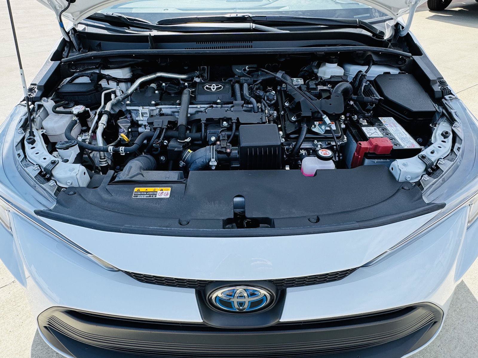 Used 2025 Toyota Corolla LE FWD image 37