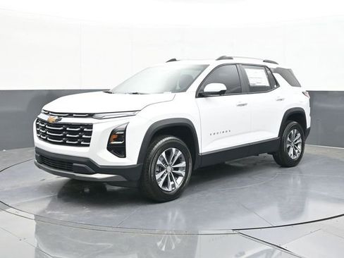 New 2026 Chevrolet Equinox LT FWD image 5