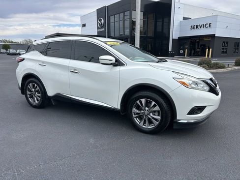 Used 2016 Nissan Murano SV image 1