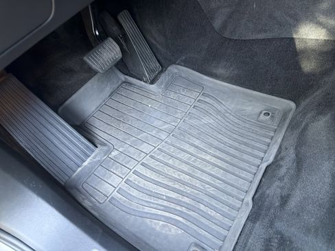 Certified 2023 Volvo XC90 B5 Plus w/ Protection Package Premier image 17