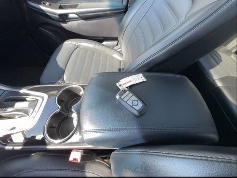 Used 2017 Ford Edge SEL w/ Equipment Group 201A AWD/4WD image 15