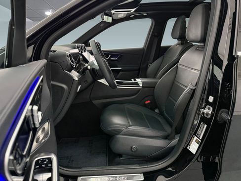 Used 2023 Mercedes-Benz GLC 300 image 5