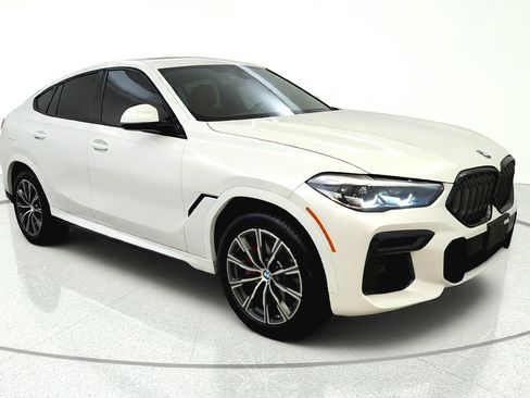 Used 2022 BMW X6 xDrive40i w/ M Sport Package AWD/4WD image 1