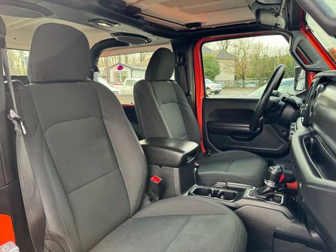 Used 2018 Jeep Wrangler Sport image 24